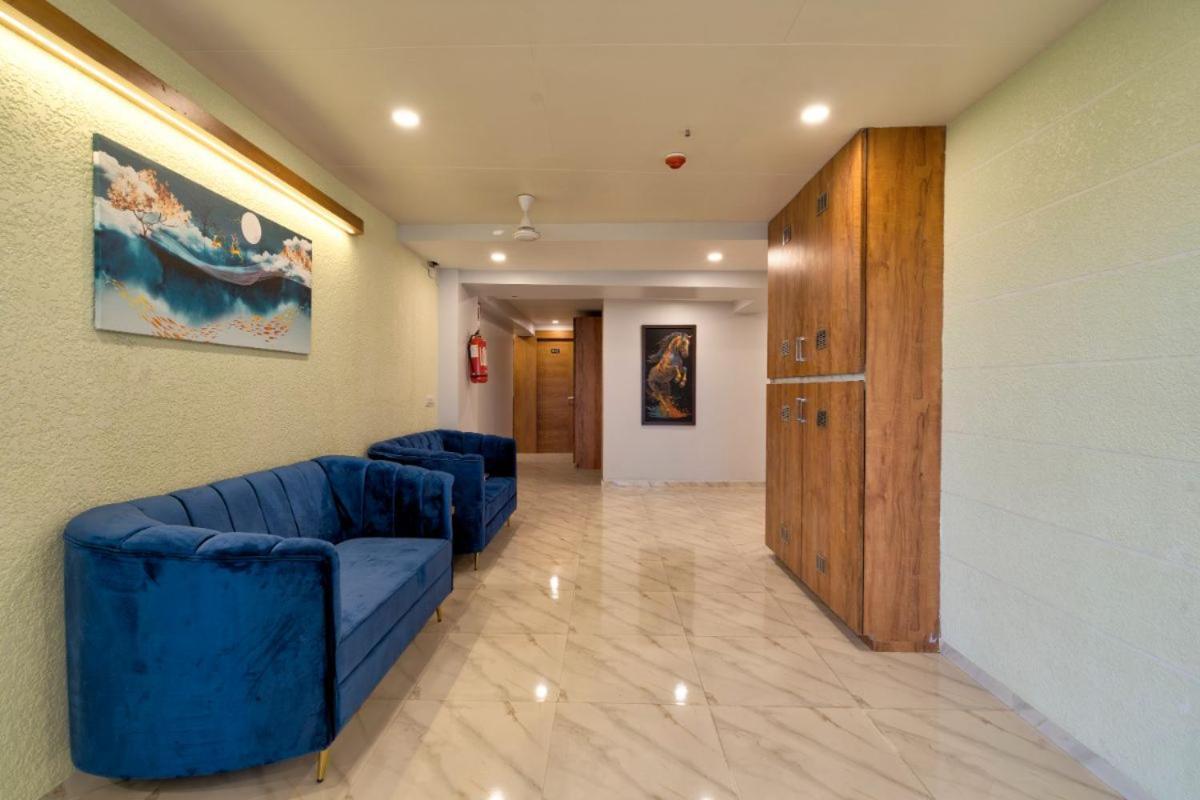Hotel Royal 24 Ahmedabad Eksteriør bilde